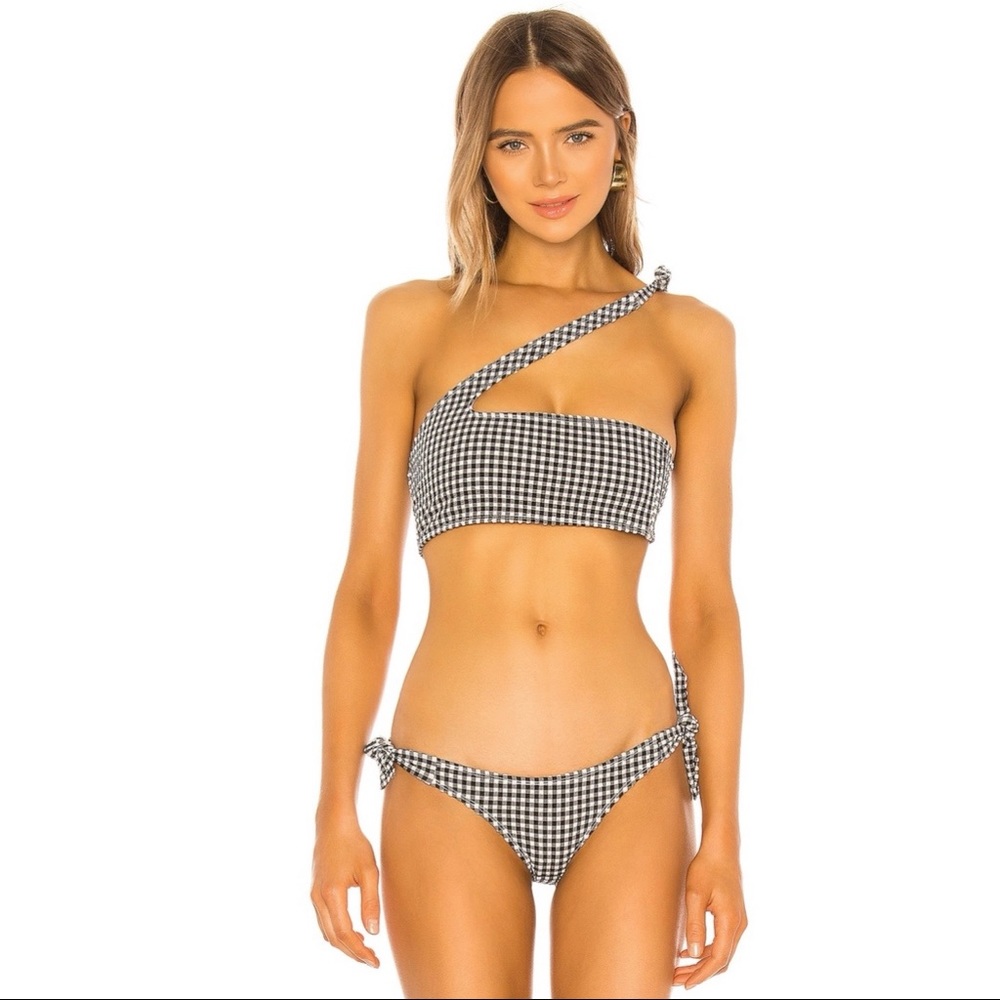 2 piece bikini set . Good quality